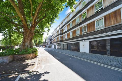 3 bedroom flat for sale, Glenfinlas Way, London, SE5