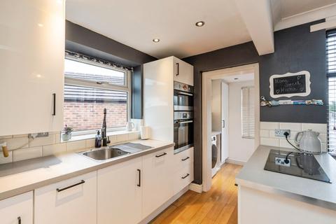 2 bedroom semi-detached house for sale, Windmill Lane, Warrington, WA5
