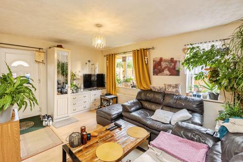 2 bedroom end of terrace house for sale, Whittlewood Close, Warrington, WA3