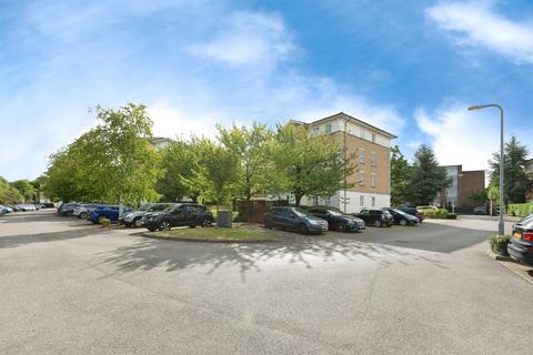 2 bedroom apartment for sale, Monkwood Close, Romford, RM1
