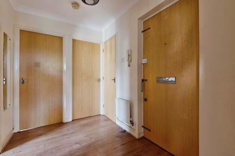 2 bedroom apartment for sale, Monkwood Close, Romford, RM1