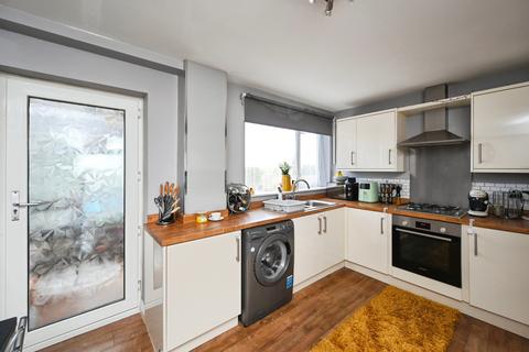 3 bedroom semi-detached house for sale, Derwent Drive, Nottingham, NG17
