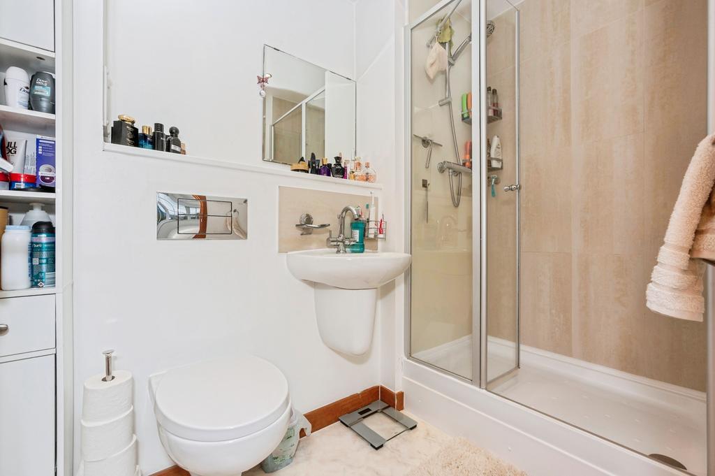 Master En-suite