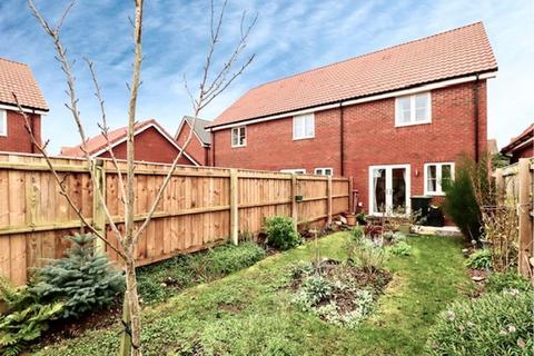 2 bedroom end of terrace house for sale, Elmswell, Bury St. Edmunds, IP30