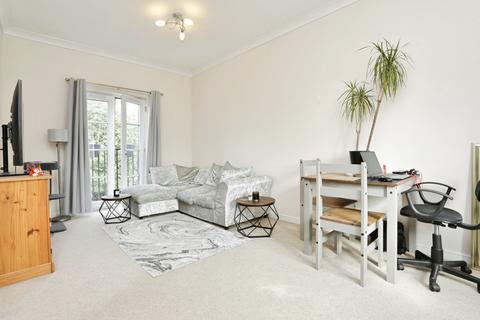 2 bedroom flat for sale, Breydon Way, Ipswich, IP3