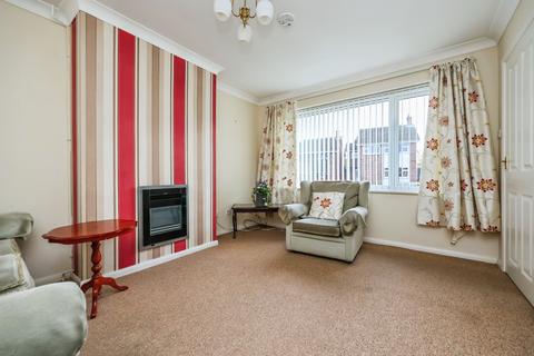 2 bedroom semi-detached bungalow for sale, Avon Road, Nottingham, NG4