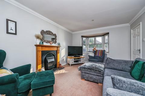 undefined, Leaf Close, Nottingham, NG15
