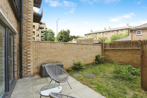 undefined, Woolwich New Road, London, SE18