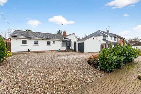 2 bedroom detached bungalow for sale, Fen Lane, Upminster, RM14