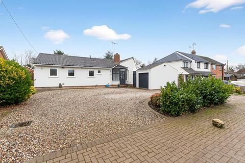 2 bedroom detached bungalow for sale, Fen Lane, Upminster, RM14