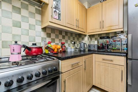 undefined, Hillingdale, Crawley, RH11