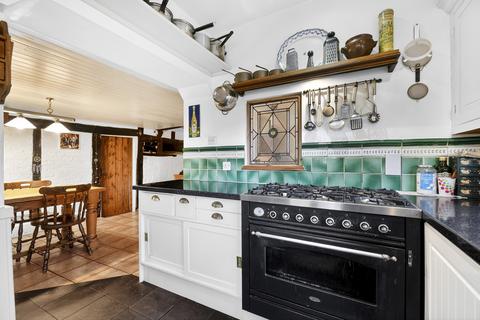 5 bedroom detached house for sale, Eastbourne Road, Lingfield, RH7
