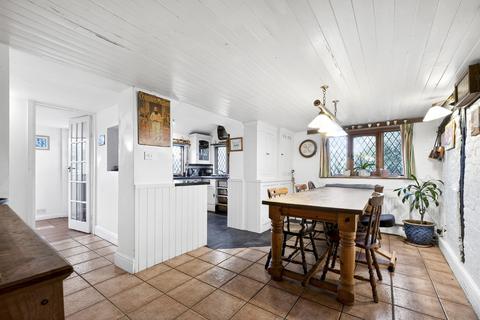 5 bedroom detached house for sale, Eastbourne Road, Lingfield, RH7