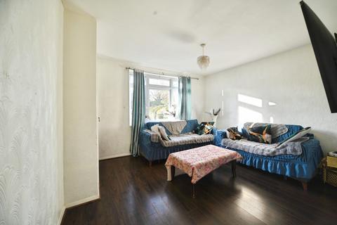 undefined, Kingsbridge Close, Romford, RM3