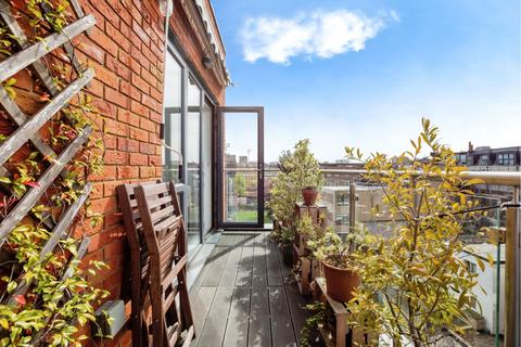 2 bedroom flat for sale, 6 Waleorde Road, London, SE17