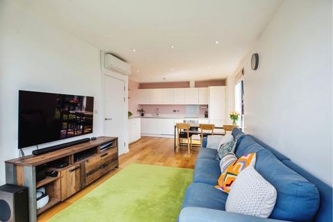 2 bedroom flat for sale, 6 Waleorde Road, London, SE17