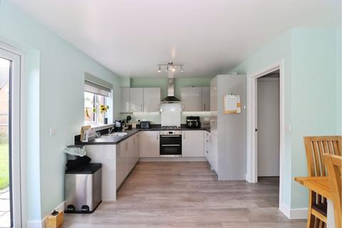 4 bedroom detached house for sale, Woodcote Way, Chesterfield, S40