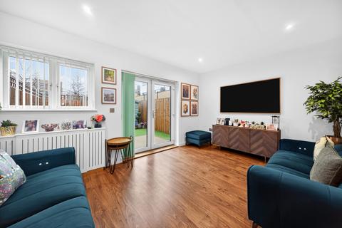 Bournebrook Grove, Romford, RM7