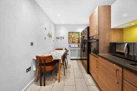 5 bedroom end of terrace house for sale, Bournebrook Grove, Romford, RM7