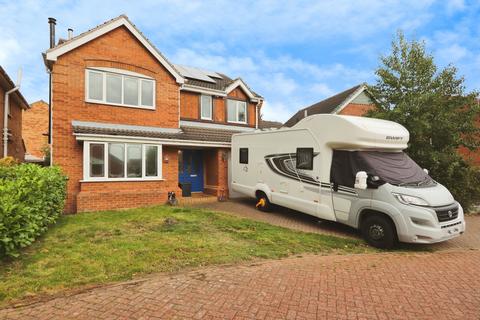 4 bedroom detached house for sale, Hollygrove, Rotherham, S63