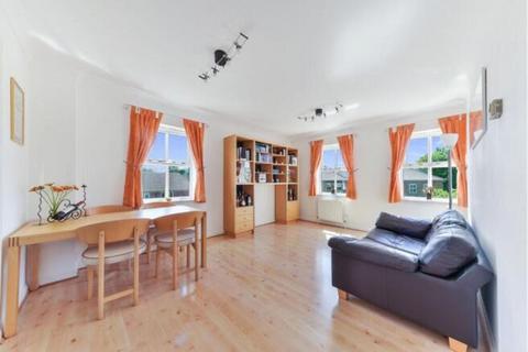 2 bedroom apartment for sale, 2 Highfield Close, London, SE13