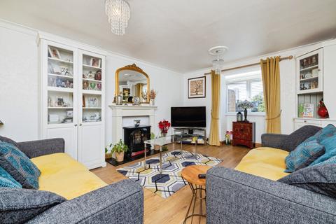 undefined, Walton Close, London, SW8