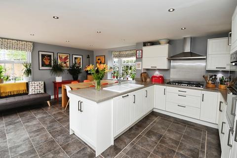 5 bedroom detached house for sale, Hampden Way, Sleaford, NG34