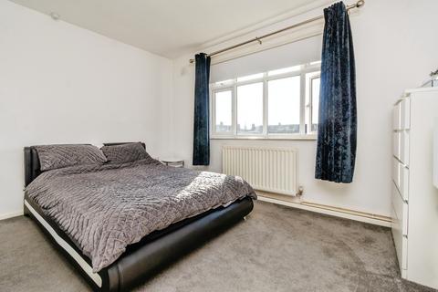 undefined, Queens Court, Wolverhampton, WV10