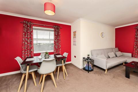 2 bedroom flat for sale, Aston Chase, Pontefract, WF9