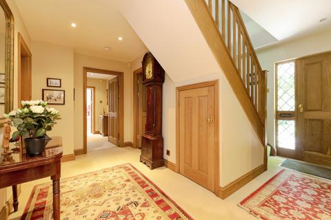 4 bedroom detached house for sale, Firs Walk, Welwyn, AL6