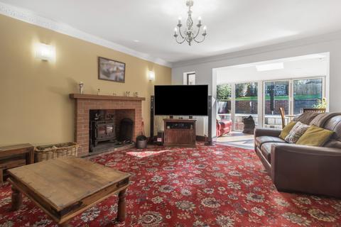 4 bedroom detached house for sale, Knottingley Road, Pontefract, WF8