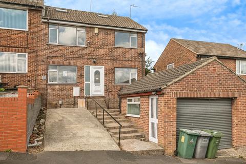 Kensington Close, Batley, WF17