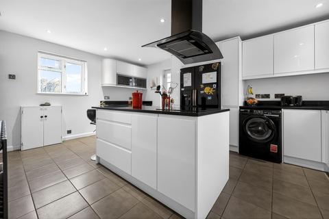3 bedroom end of terrace house for sale, Park Field, St. Albans, AL3