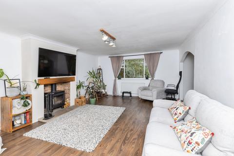 undefined, Field Head Lane, Batley, WF17