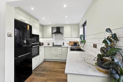 3 bedroom terraced house for sale, Drakes Drive, St. Albans, AL1