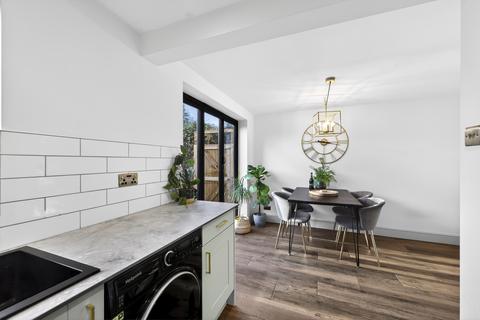 3 bedroom terraced house for sale, Drakes Drive, St. Albans, AL1