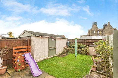 3 bedroom end of terrace house for sale, Grove Street, Ossett, WF5