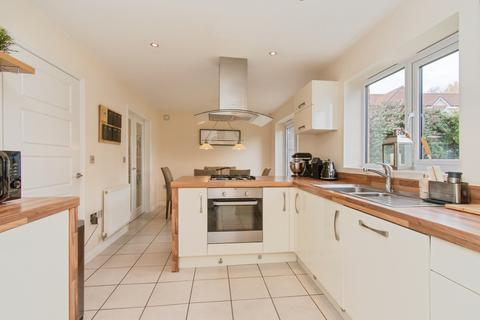 4 bedroom detached house for sale, Hawthorne Grange, Pontefract, WF8