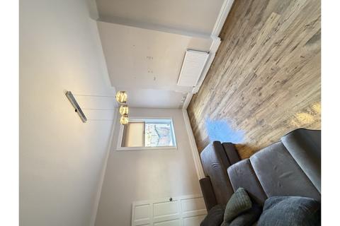 3 bedroom semi-detached house for sale, Ormskirk Road, Wigan, WN5
