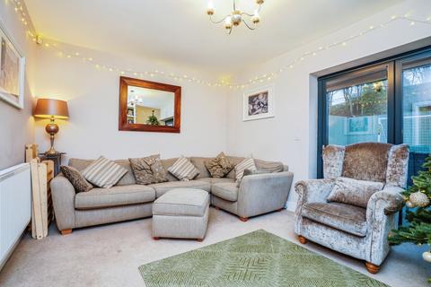 undefined, White Horse Gardens, Batley, WF17