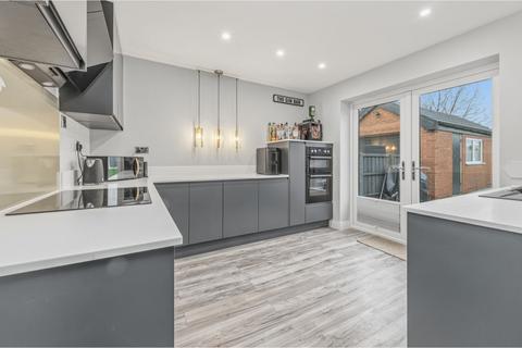 3 bedroom detached bungalow for sale, Greenfield Road, Pontefract, WF9