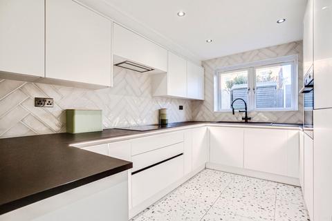3 bedroom detached house for sale, Geary Drive, Wakefield, WF2