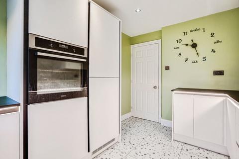 3 bedroom detached house for sale, Geary Drive, Wakefield, WF2