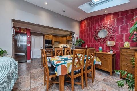 4 bedroom townhouse for sale, Parklands Drive, Wakefield, WF4