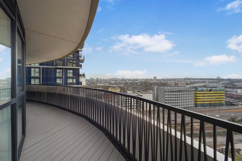 Cascade Way, White City W12