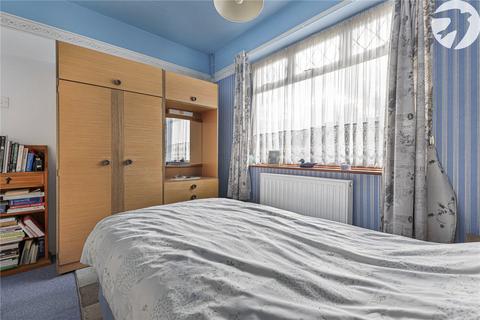 2 bedroom bungalow for sale, Woodlands Rise, Swanley, Kent, BR8