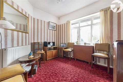 2 bedroom bungalow for sale, Woodlands Rise, Swanley, Kent, BR8