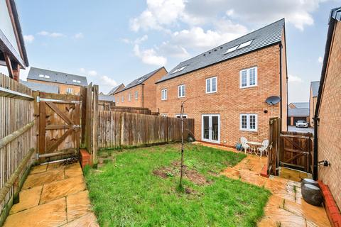 undefined, Heron Drive, Witney, Oxfordshire
