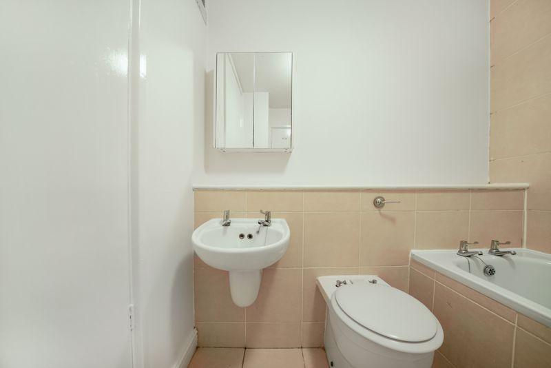 Apartment in Bow - View 2