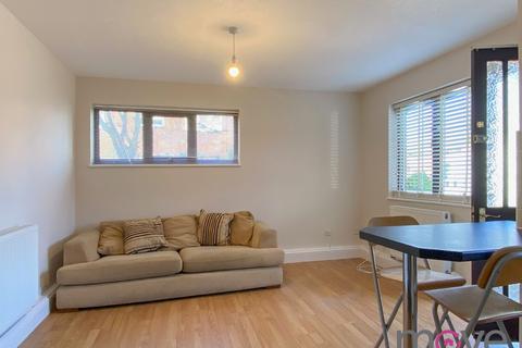 1 bedroom end of terrace house to rent, Reddings Park, Cheltenham GL51